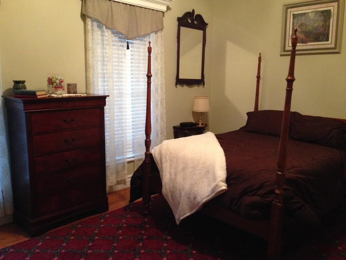 Swan Song Inn Marshfield Екстериор снимка